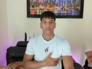 Offline yoxi_martinez on Flirt4Free