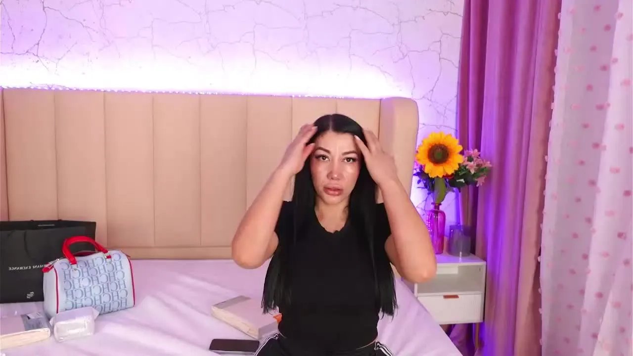 Offline AngieBrooks on Streamray