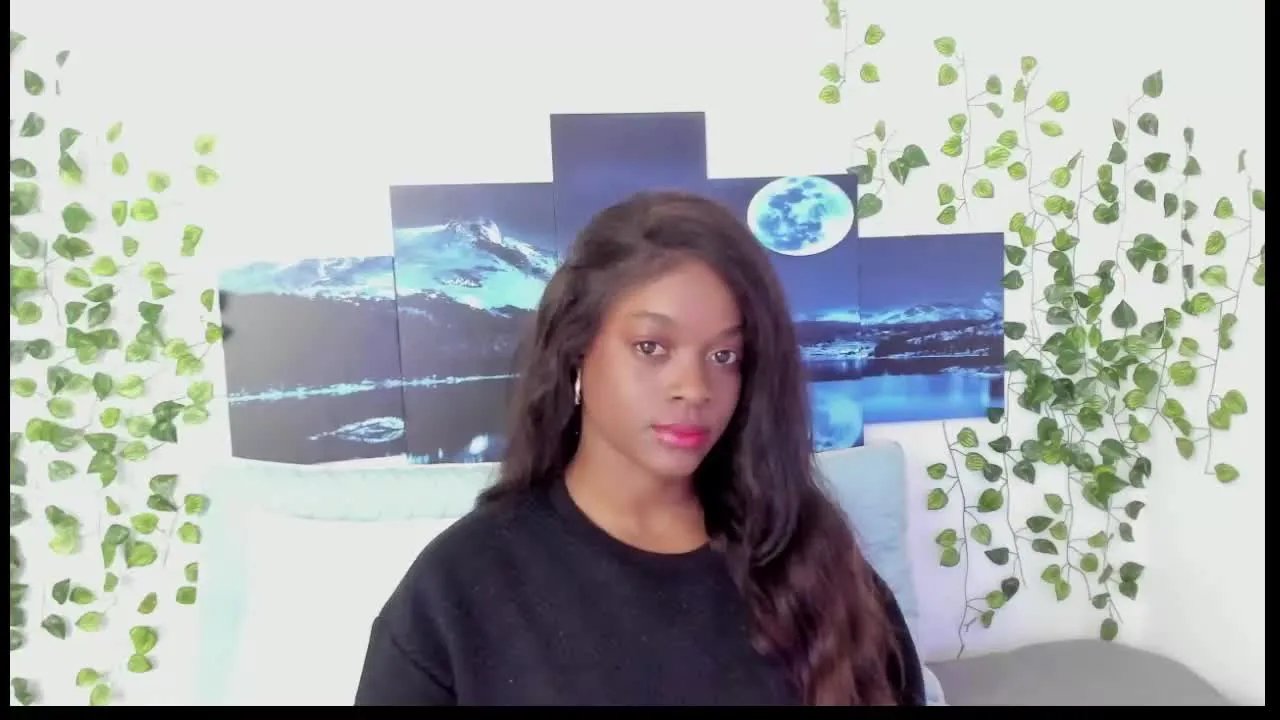 Offline Eva_Luna on Streamray