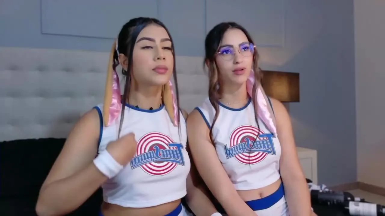 Offline HannaConnor on Streamray