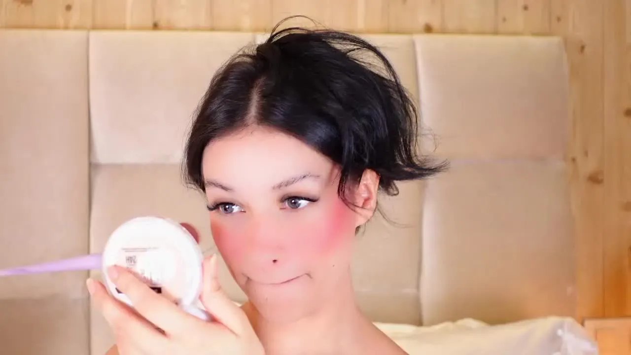 Offline KiraKayleigh on Streamray