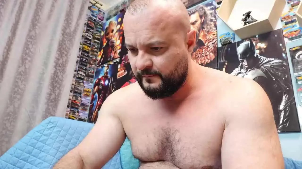 Offline MuscleBear on Streamray