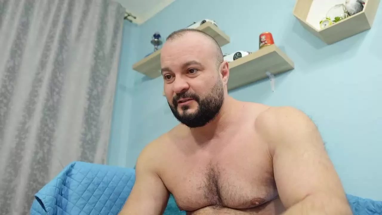 Offline MuscleBear on Streamray