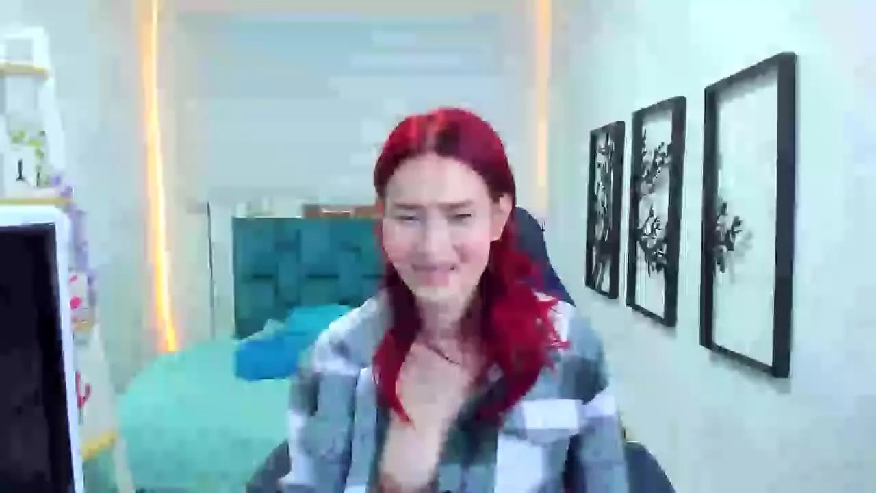 Offline naomy777 on Streamray