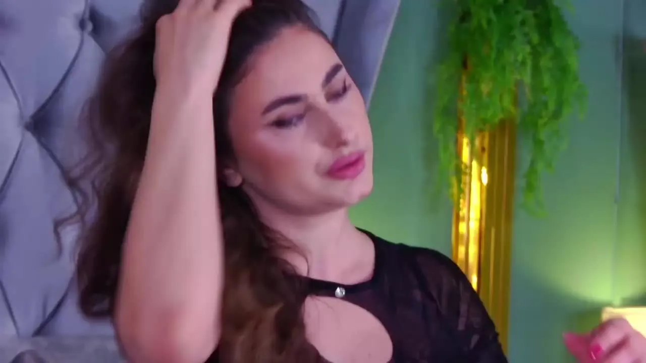 Freechat SierraRain on Streamray