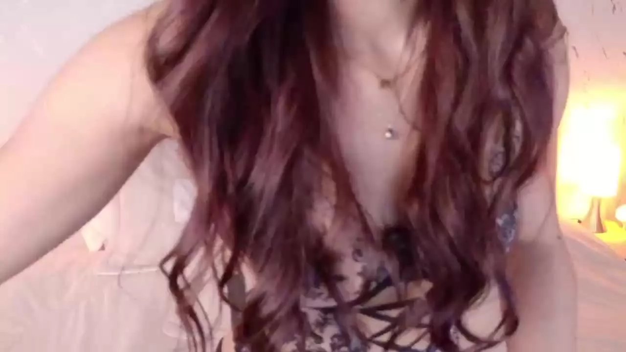 Offline Valeria_Willian on Streamray