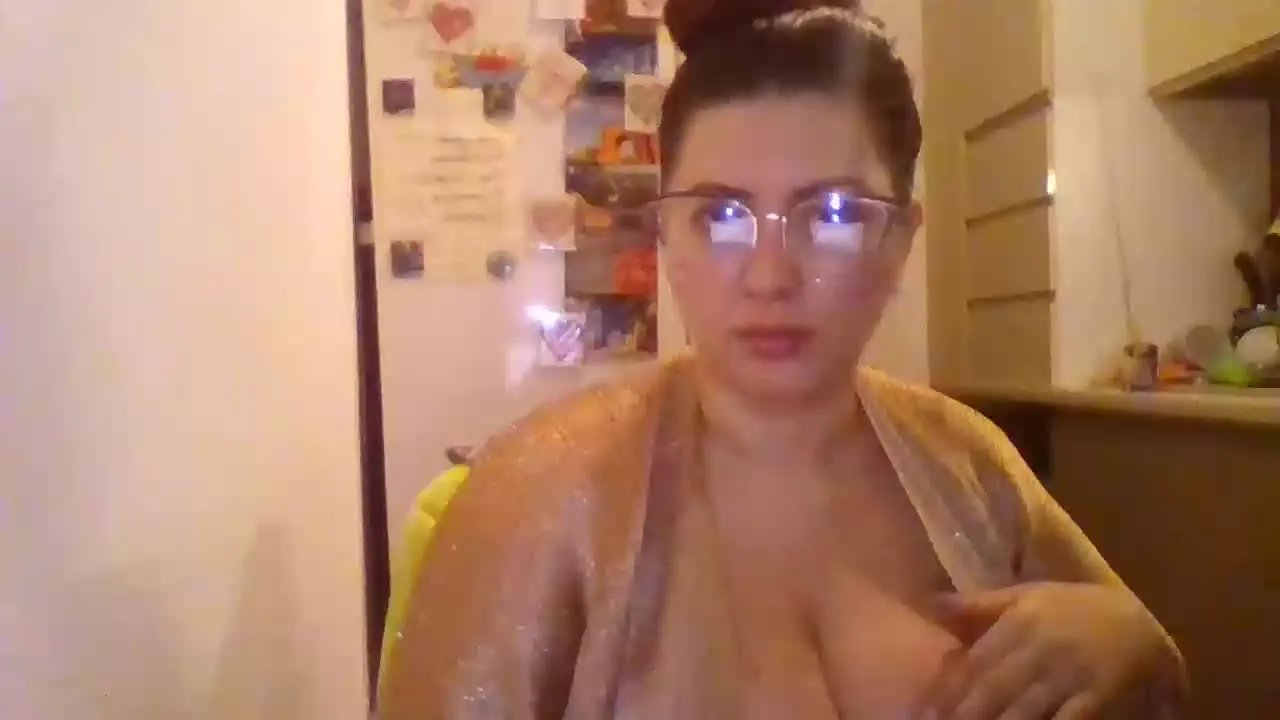 VelvetPurple on Streamray 