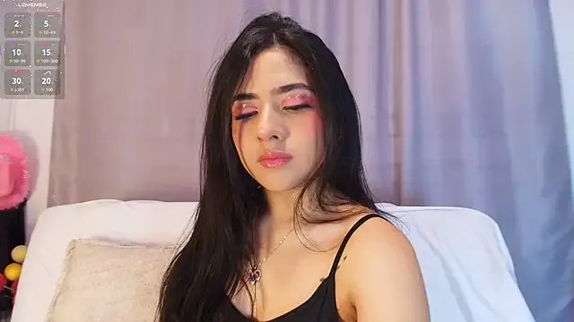 adara_johnson__ on StripChat 