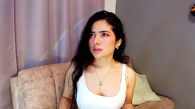 adara_johnson__ on StripChat 