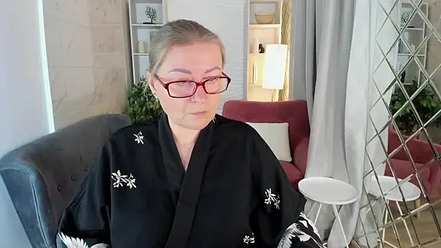 Freechat AlexandraKind on StripChat