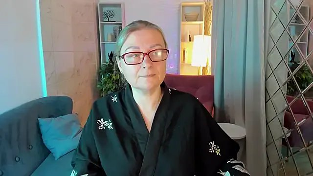 Freechat AlexandraKind on StripChat