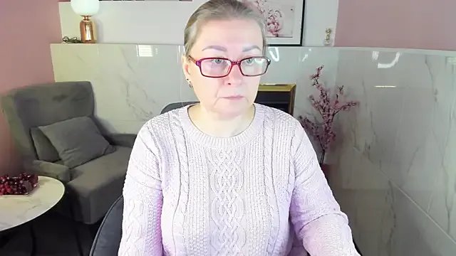 Freechat AlexandraKind on StripChat