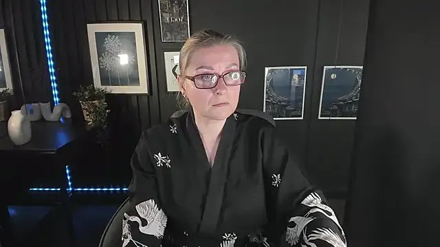 Freechat AlexandraKind on StripChat