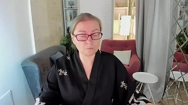 Freechat AlexandraKind on StripChat