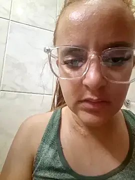 Freechat AliceRuivinha2 on StripChat