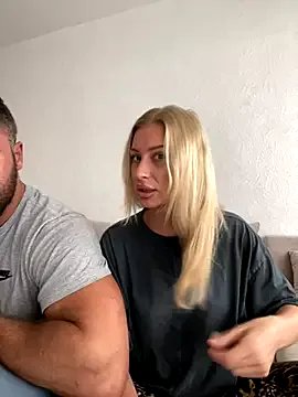 belle98 on StripChat 