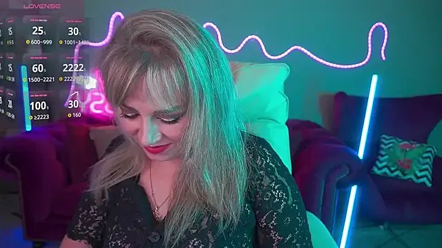 Freechat CandyLadyyy on StripChat