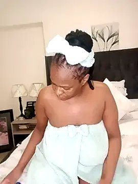 Freechat Creamy_Chocolatex on StripChat