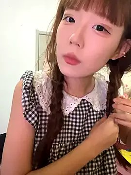 Freechat D-033 on StripChat