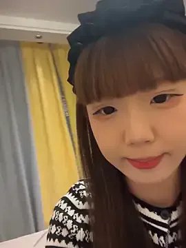 Freechat D-033 on StripChat