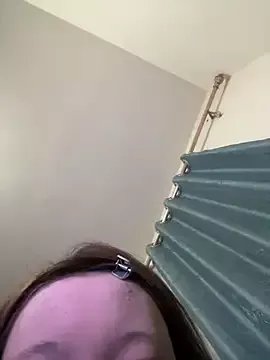 Freechat D-033 on StripChat