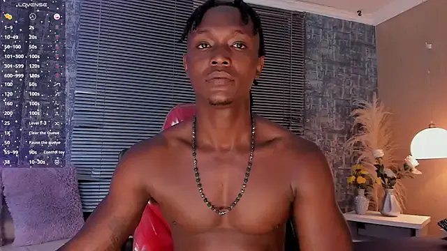 Freechat DannSmmith on StripChat