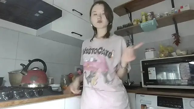 DeenaCaho on StripChat 