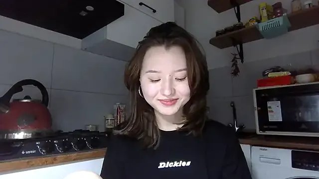 DeenaCaho on StripChat 