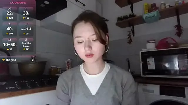 DeenaCaho on StripChat 