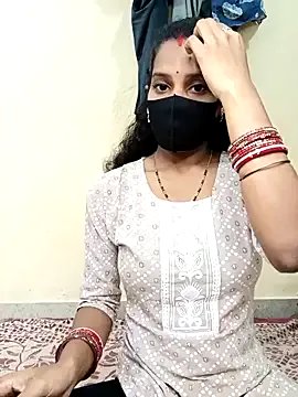 Freechat Desi_Hot_Queen on StripChat