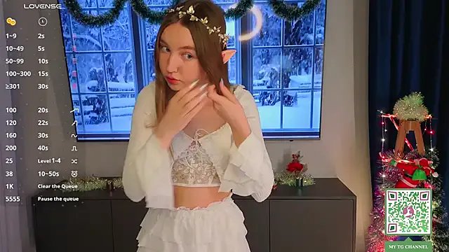 Private ElfredaTupy on StripChat