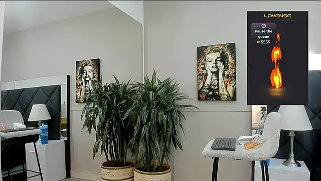 Freechat emilio_brandon on StripChat