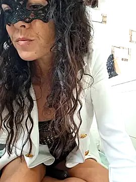 Freechat EmySkinny85 on StripChat