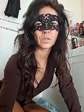 Freechat EmySkinny85 on StripChat