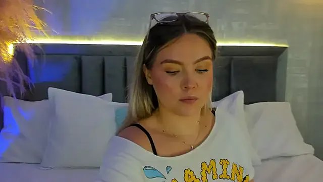 GaiaBaker on StripChat 