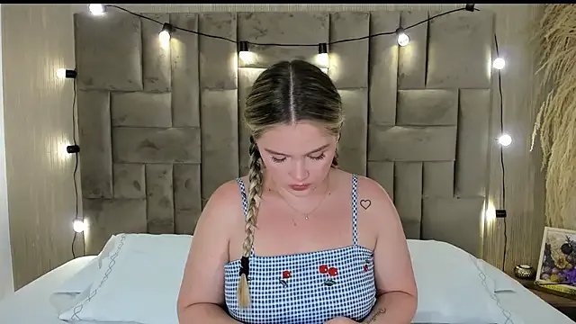 GaiaBaker on StripChat 