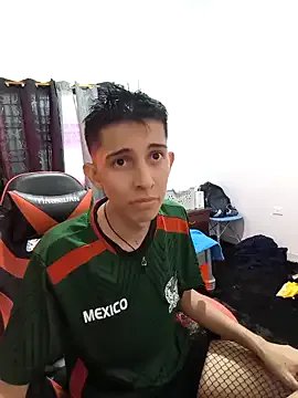 Freechat gomitaboy_1 on StripChat