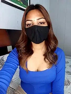 Freechat Hot_malika19 on StripChat