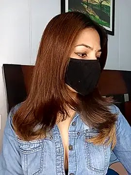 Freechat Hot_malika19 on StripChat