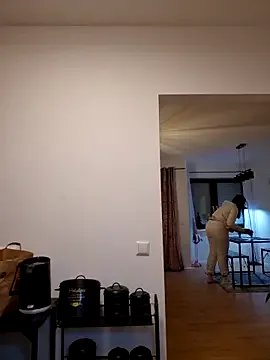 JUJUICY- on StripChat 