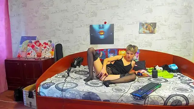 KagamiTayga on StripChat 