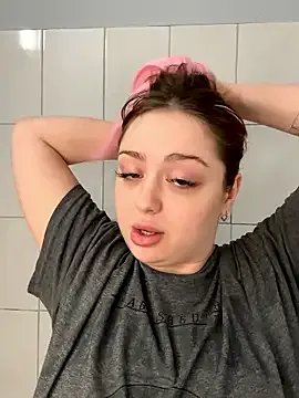 KellyMoors on StripChat 