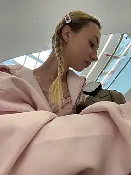 Freechat Lia__Love on StripChat