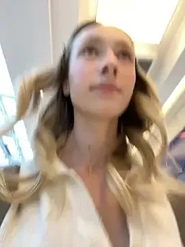 Freechat Lia__Love on StripChat