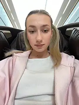 Freechat Lia__Love on StripChat