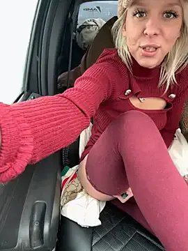 Freechat LikaCat on StripChat