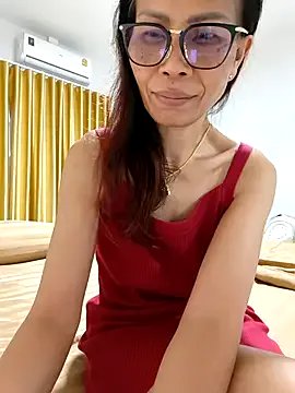 Mama_Eva_1 on StripChat 