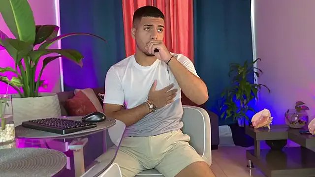 Freechat michel_g1 on StripChat