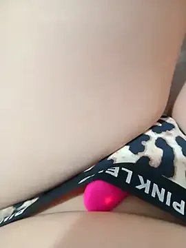 Freechat Minh32love on StripChat