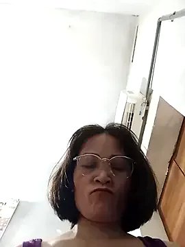 Freechat Minh32love on StripChat